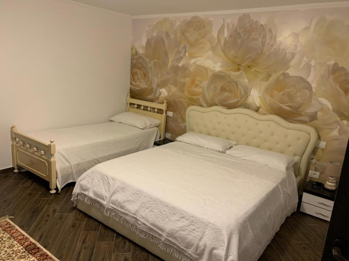 Vila Ella Villa Capatineni-Ungureni ภายนอก รูปภาพ