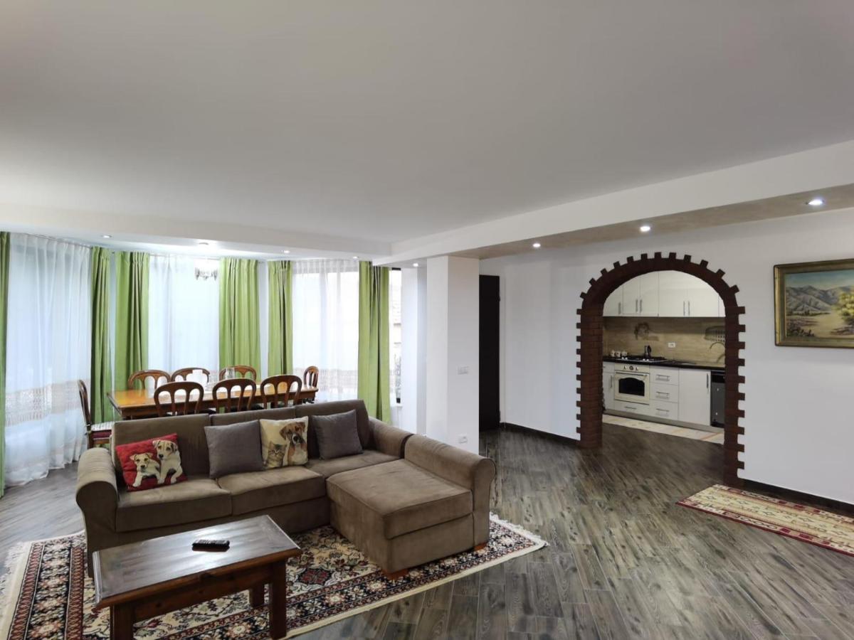 Vila Ella Villa Capatineni-Ungureni ภายนอก รูปภาพ